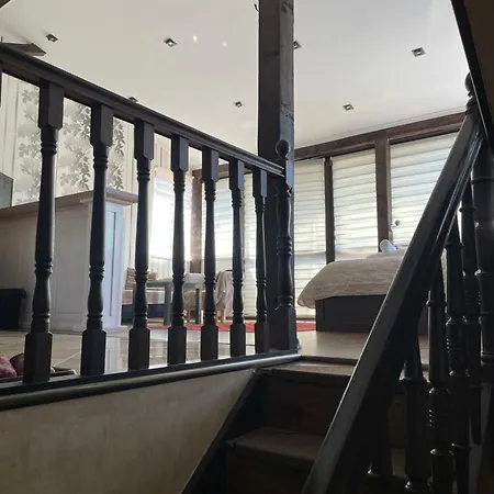 Kapana Hostal *